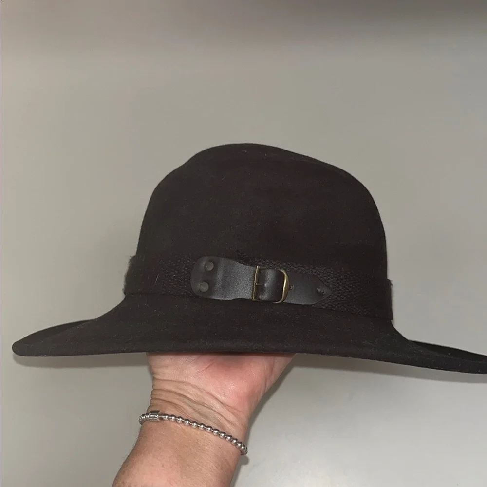 Wind River by Bailey / Madison Black Fedora Hat size small / 100% wool